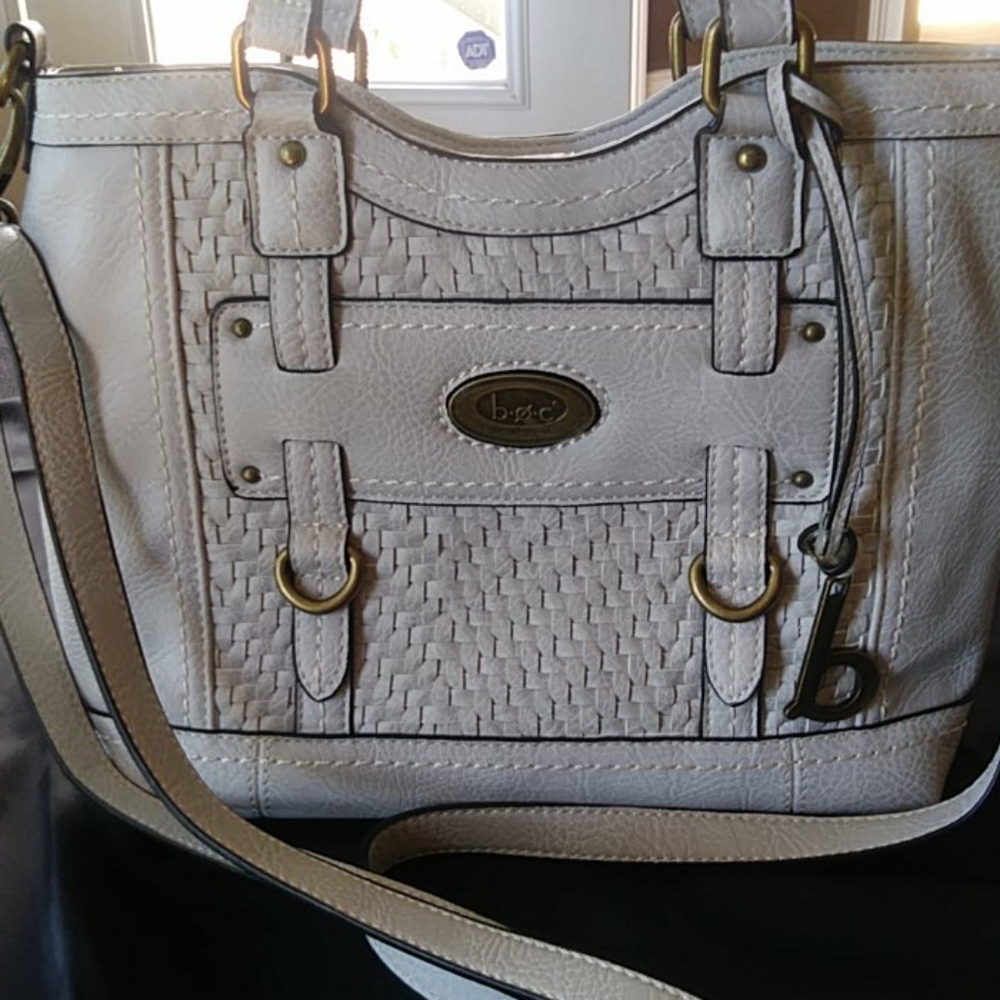 NWOT BOC BY BORN CONCEPTS HANDBAG SILVER/ GOLD